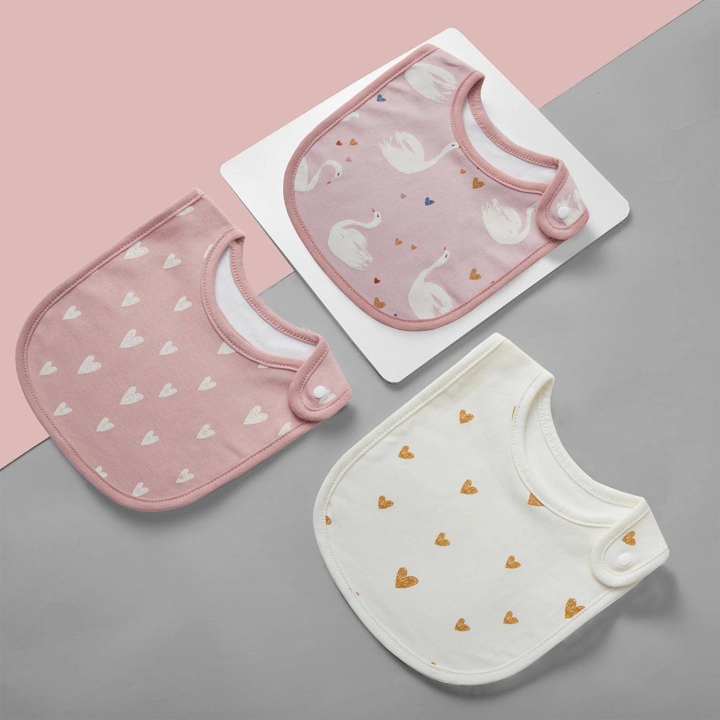 Tablier bébé coton, absorbant et confortable