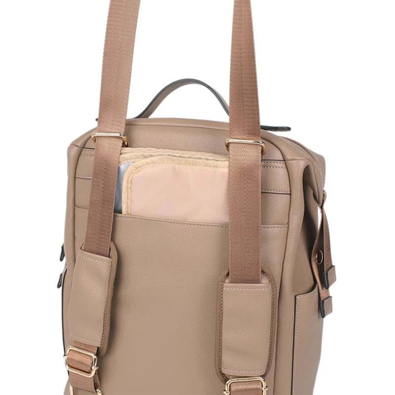 Sac à dos maternité avec plusieurs poches et accessoires poussette